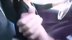 Female Uber Driver Gives Her Passenger A Handjob