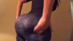 PAWG in Leggings