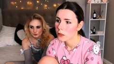 Shemale Tranny Ts Giving Blowjob