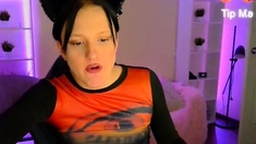 Brunette Solo Webcam Masturbation