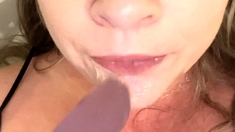 Masturbating loving babe solo toy plays with enthusiasm