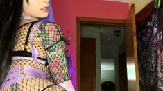 Sexy hottie Anetta Keys enjoys a solo toy masturbation