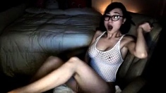 Big boob brunette masturbates on webcam