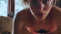 PUSSY BABE BRUNETTE masturbating