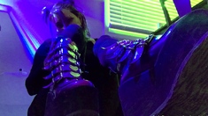 Amateur Foot Fetish Girlfriend Sucks and gives a Footjob
