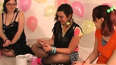 Hot Amateur Webcam Teen Masturbates For Their Fans