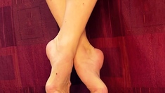 Linsey Dawn solo foot fetish